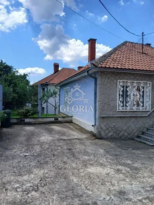 Дом, 140 м², Бараево (mesto), Бараево
