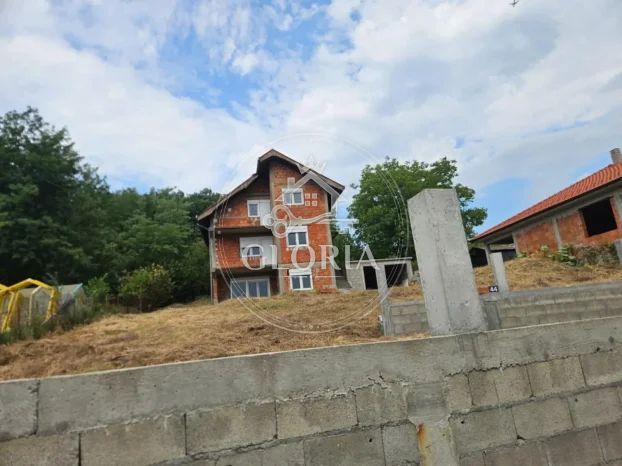 Дом, 180 м², Врчин, Гроцка