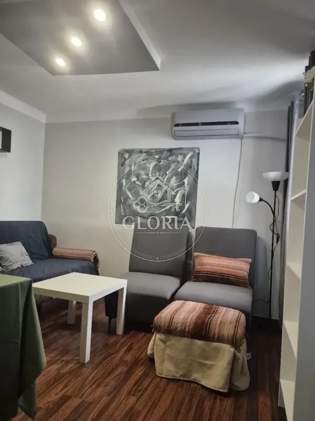 Двухкомнатная квартира, 38 м², Звездара, фото 2