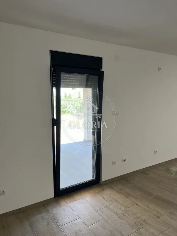 Дом, 125 м², Угриновци, Земун, фото 13
