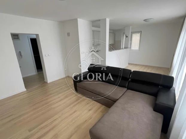Трёхкомнатная квартира, 85 м², Раковица