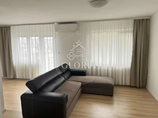 Трёхкомнатная квартира, 85 м², Раковица, фото 2