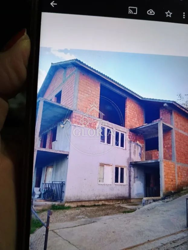 Дом, 423 м², Кнежевац, Раковица, фото 2