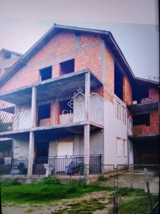 Дом, 423 м², Кнежевац, Раковица, фото 3