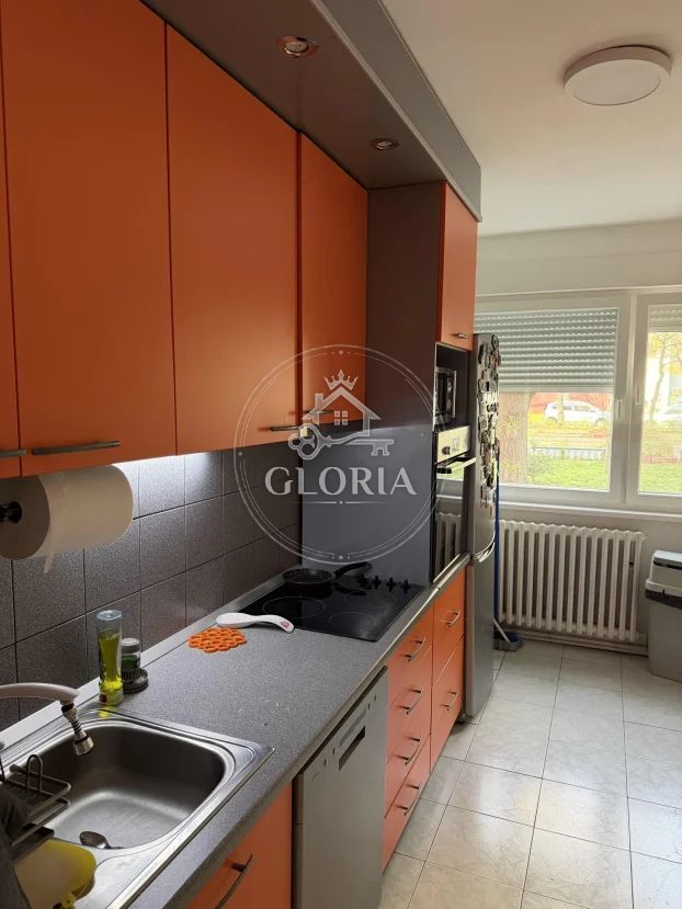 Трёхкомнатная квартира, 74 м², Блок 70 (kineski тржни centar), Новый Белград, фото 3