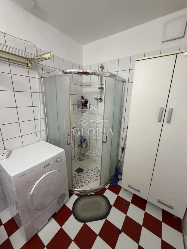 Трёхкомнатная квартира, 74 м², Блок 70 (kineski тржни centar), Новый Белград, фото 5