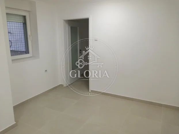 Трёхкомнатная квартира, 51 м², Лабудово брдо, Раковица, фото 3