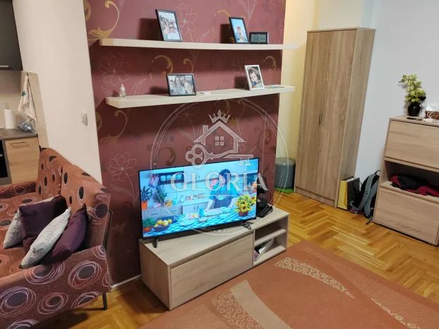 Однокомнатная квартира, 33 м², Звездара, фото 6