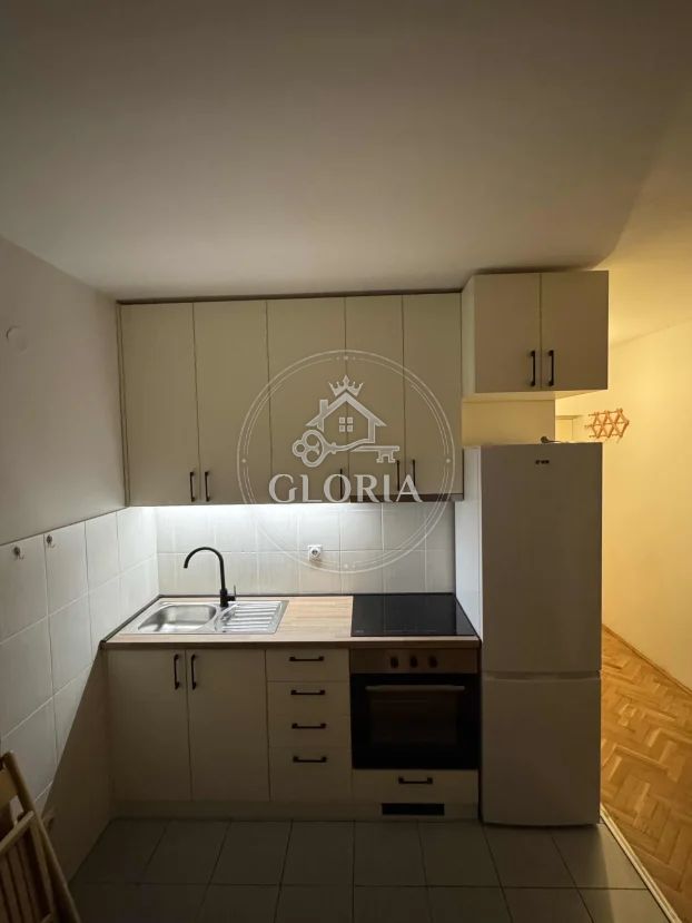 Студия, 30 м², Беле воде, Чукарица, фото 8