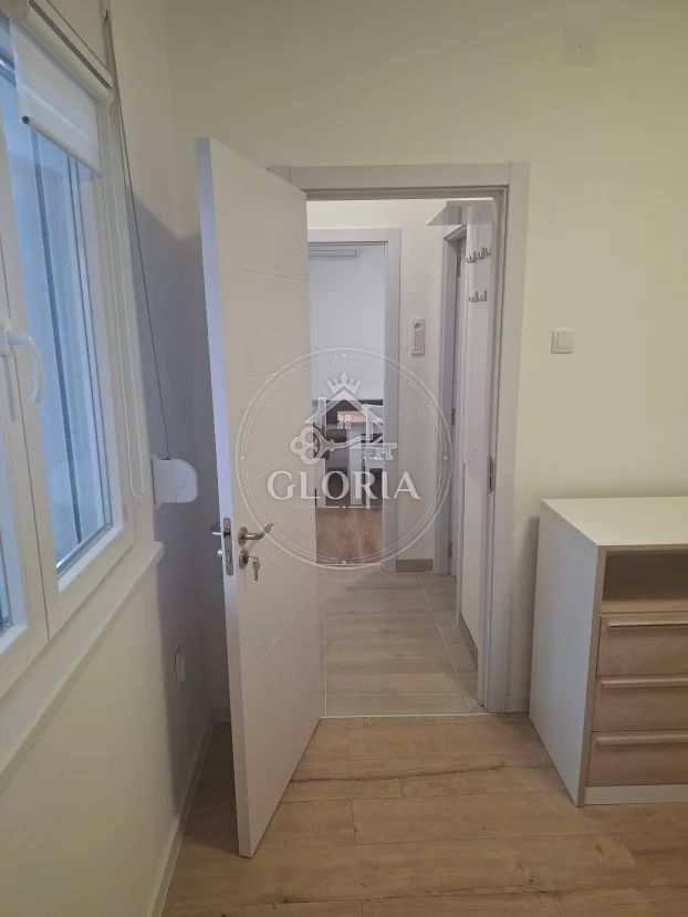Однокомнатная квартира, 29 м², Звездара, фото 15