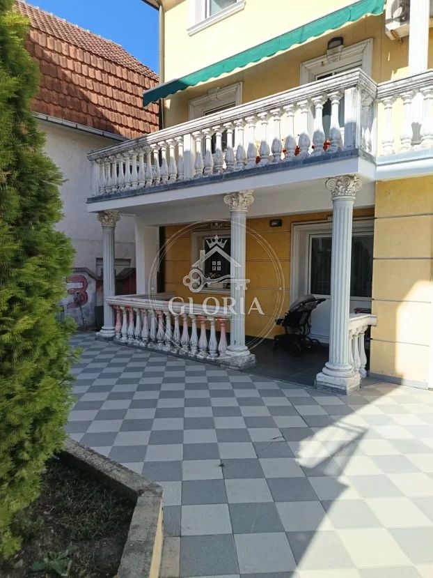 Трёхкомнатная квартира, 101 м², Чукарица