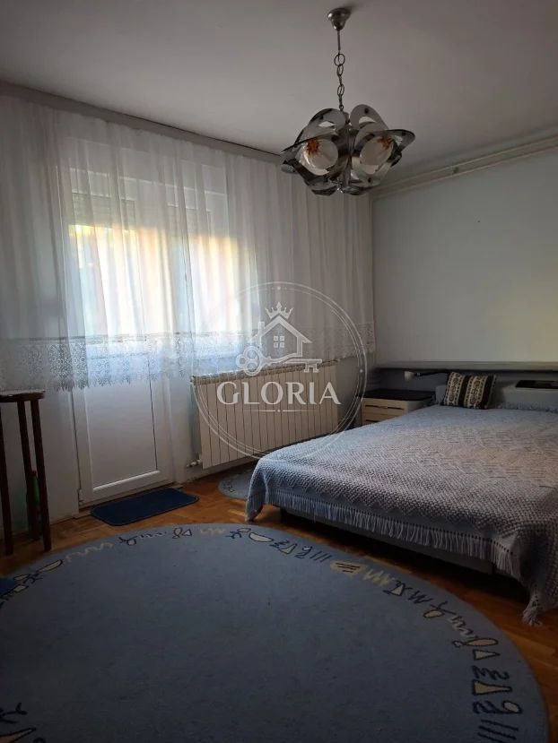 Трёхкомнатная квартира, 70 м², Баново брдо, Чукарица