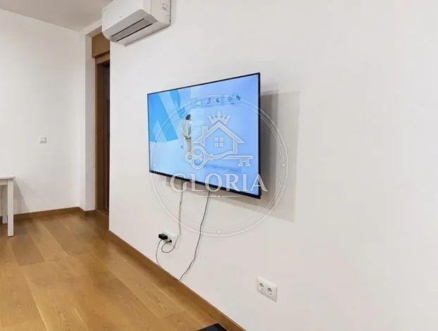Трёхкомнатная квартира, 75 м², Новый Белград, фото 2