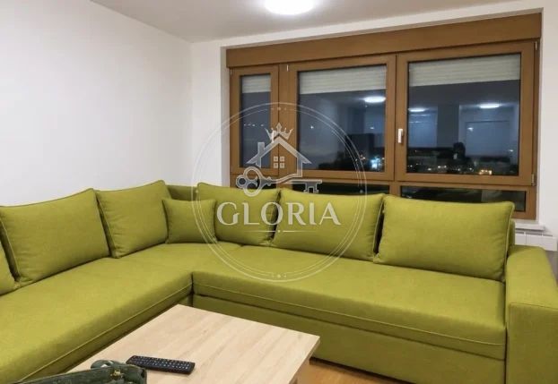 Трёхкомнатная квартира, 75 м², Новый Белград, фото 3