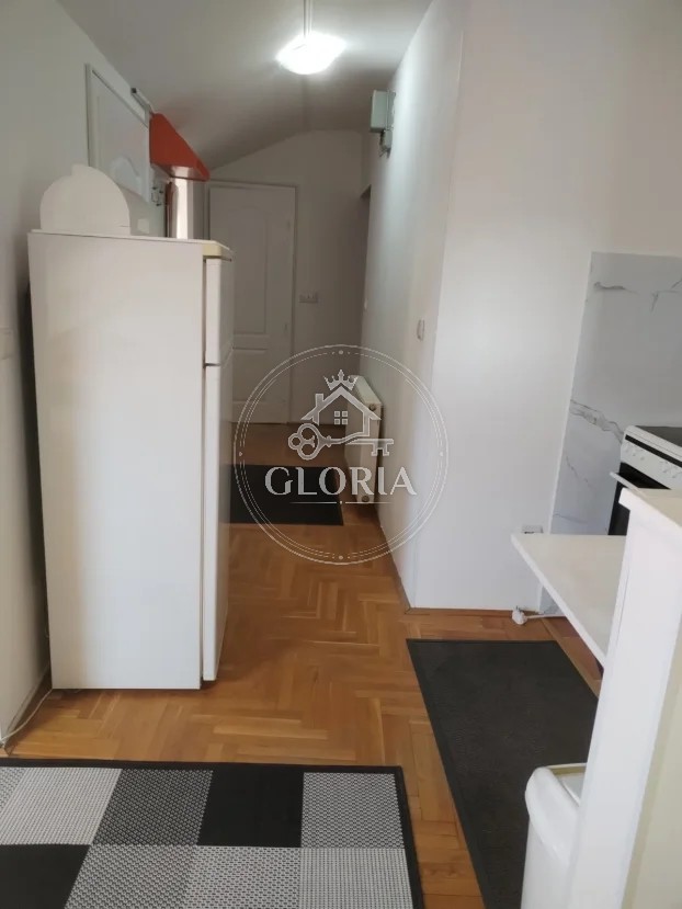 Двухкомнатная квартира, 40 м², Цветкова пияца, Звездара