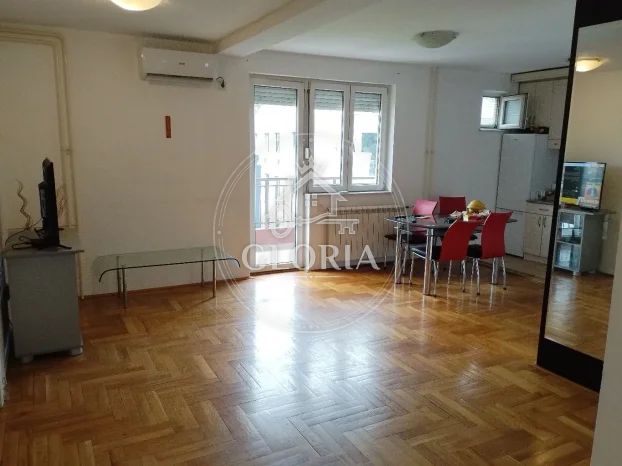 3,5-комнатная квартира, 80 м², Вождовац