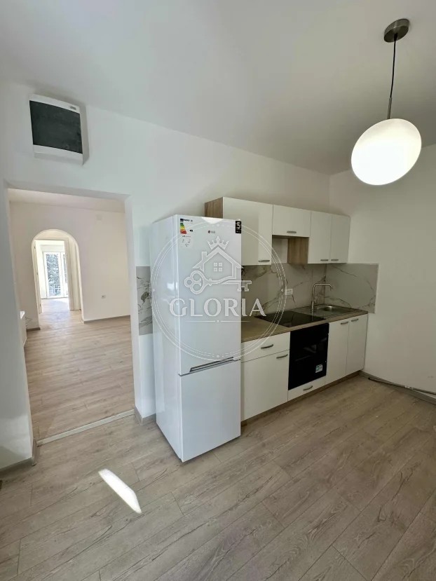 Двухкомнатная квартира, 53 м², Обреновац