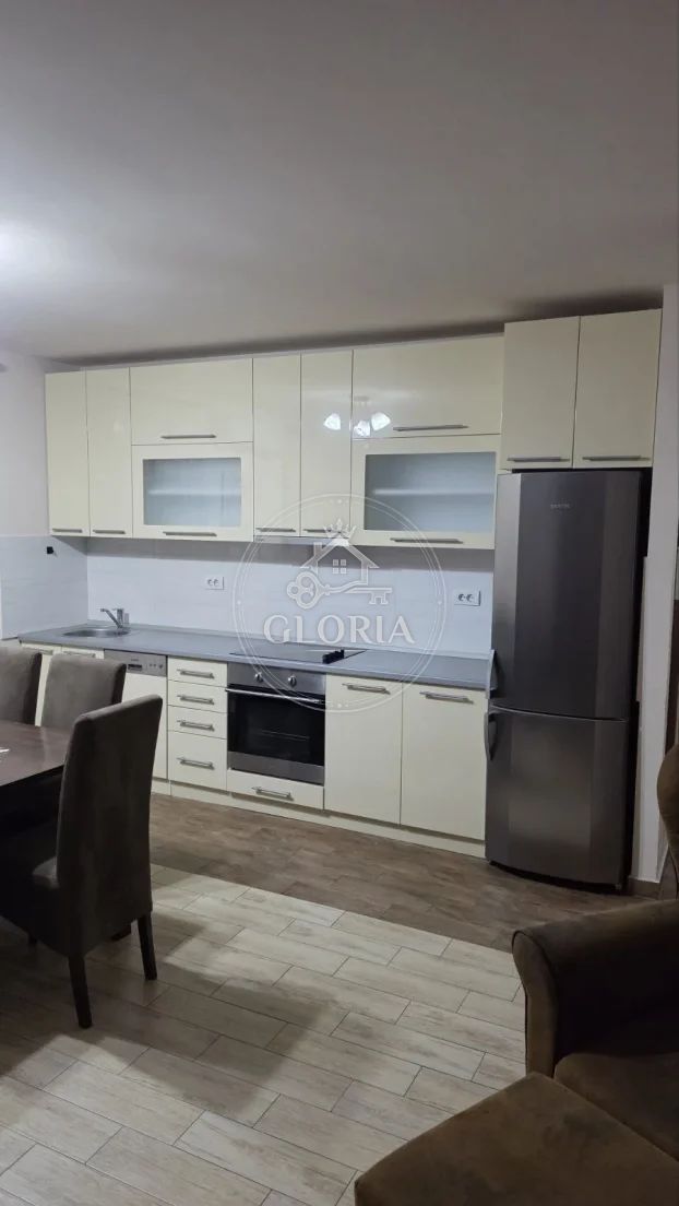 Трёхкомнатная квартира, 63 м², Земун, фото 7