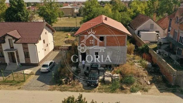 Дом, 220 м², © ОпенСтреетМап цонтрибуторс, Земун